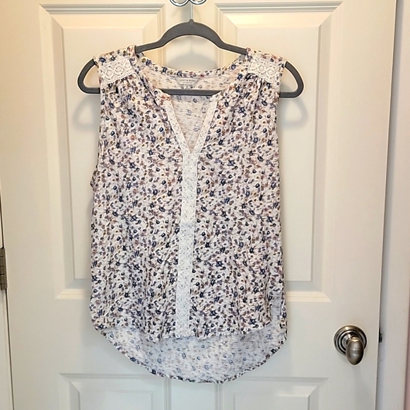 Lucky Brand Tops - Lucky Brand Sleeveless Top with Floral Print